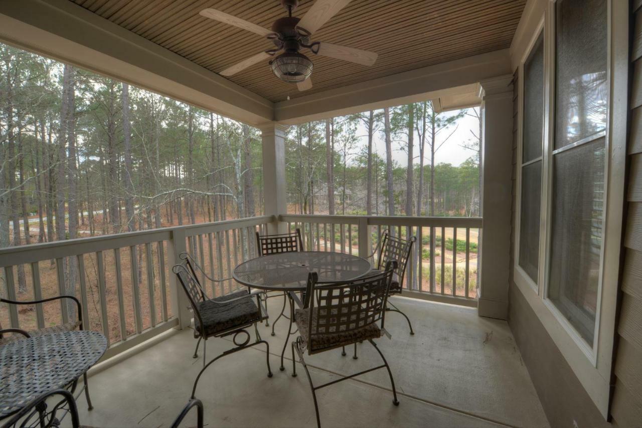 The Village Condo Greensboro Ngoại thất bức ảnh