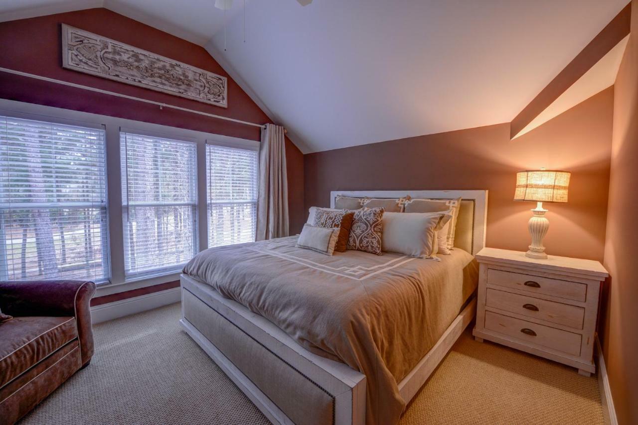 The Village Condo Greensboro Ngoại thất bức ảnh